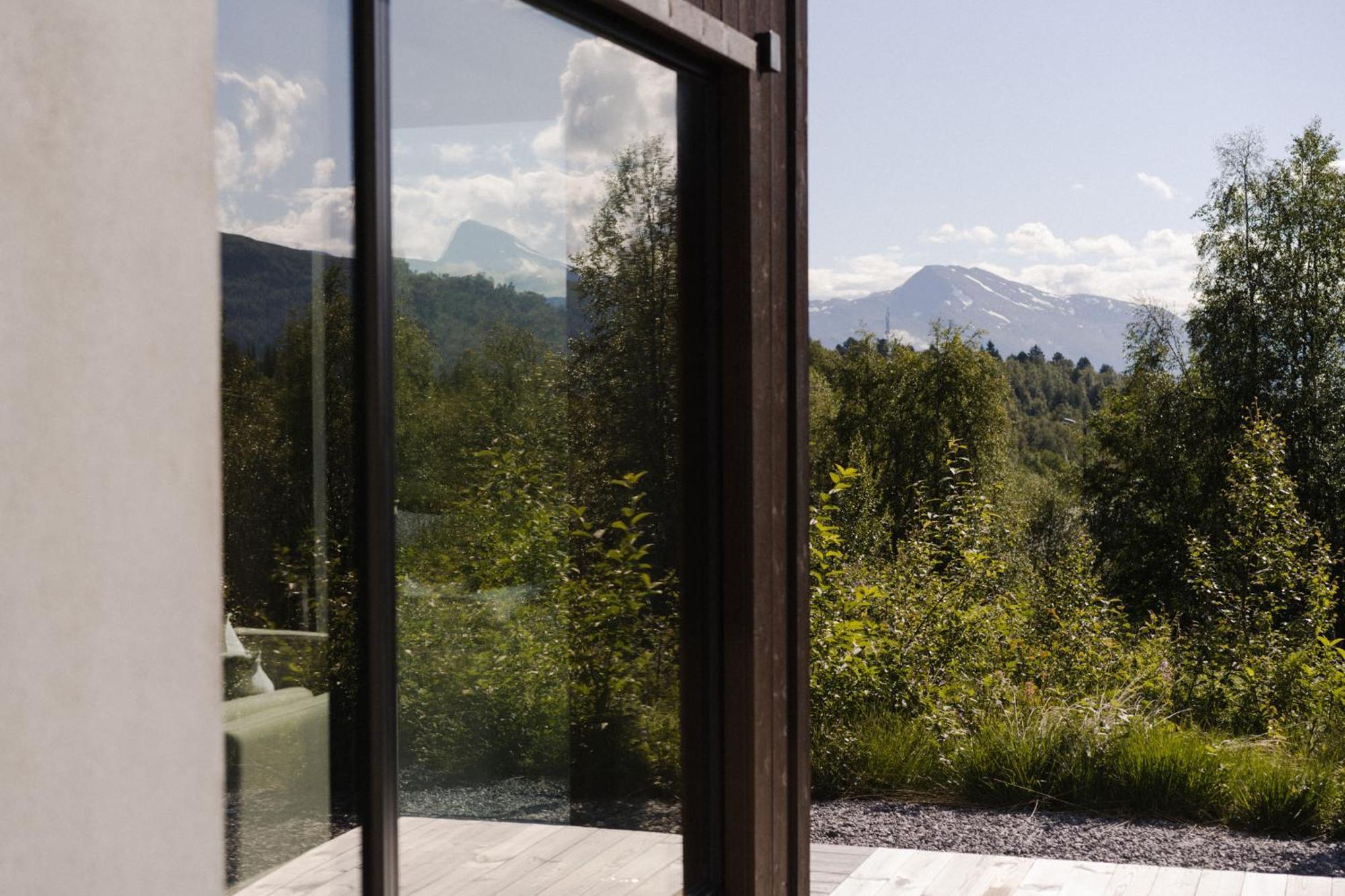 Nordic Charm Retreat With Sauna, Central To Strandafjellet Ski Resort & Geiranger สตรานดา ภายนอก รูปภาพ